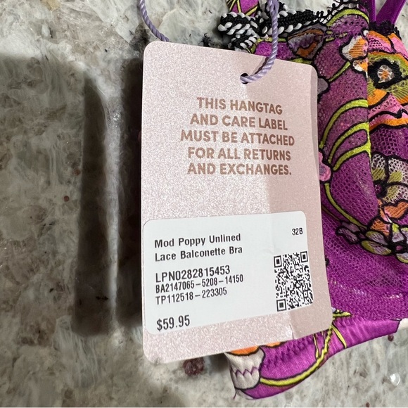 Savage X Fenty Mod Poppy Unlined Lace Balconette Bra and Short Set - Picture 5 of 6